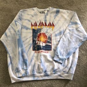 Never worn Urban Outfitters Def Leppard sweatshirt